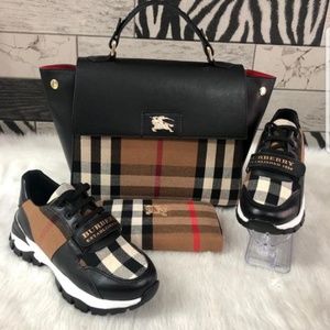 Meet your Posher, Deondra